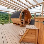 Luxury For 5 People, Zone Holiday home