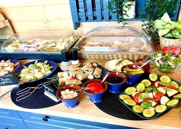 Luxury For 5 People, Zone